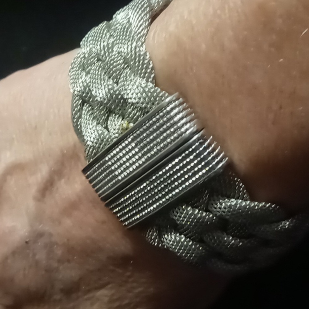 Chico's Designer Magnetic Clasp Silver Braided Bracelet Mesh Like New 8 In. Long